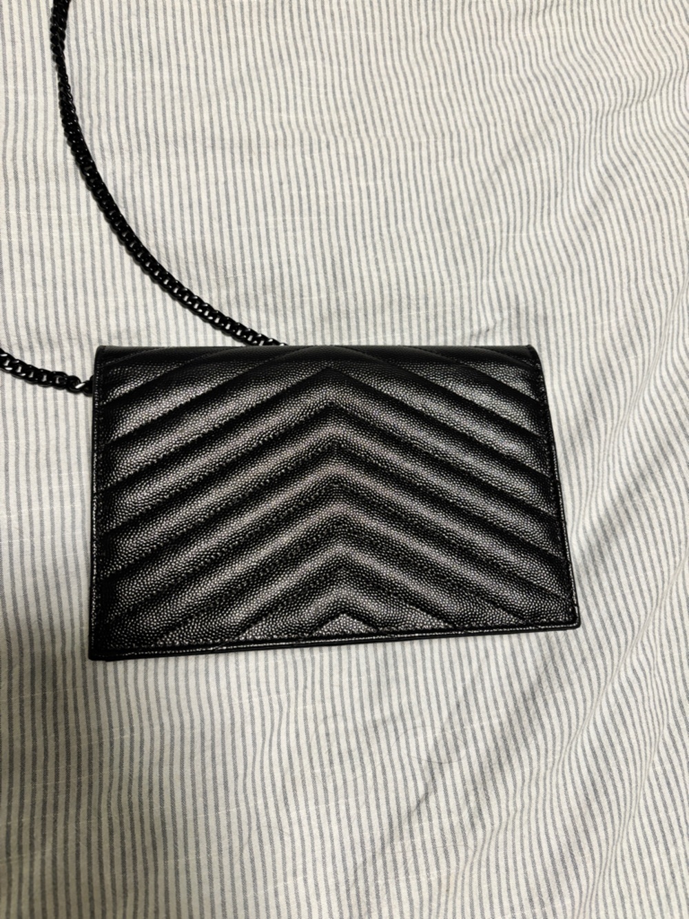 Saint Laurent Cassandre Envelope Chain Wallet in Black Quilted Leather - Picture 5 of 5